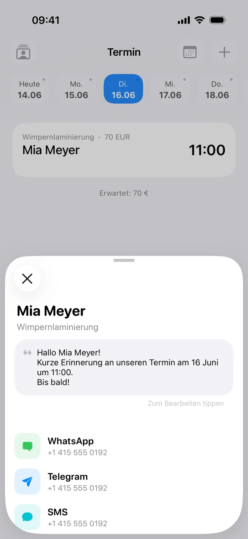Das Fenster „Kunden benachrichtigen“ in My Clients: oben Mia Meyer und die Leistung Wimpernlaminierung, darunter die fertige Erinnerung mit Name, Datum und Uhrzeit, dann die Zeilen WhatsApp, Telegram und SMS